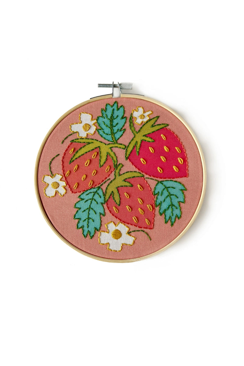 Rikrack Embroidery Kit Strawberries