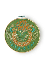 Rikrack Embroidery Kit Lucky