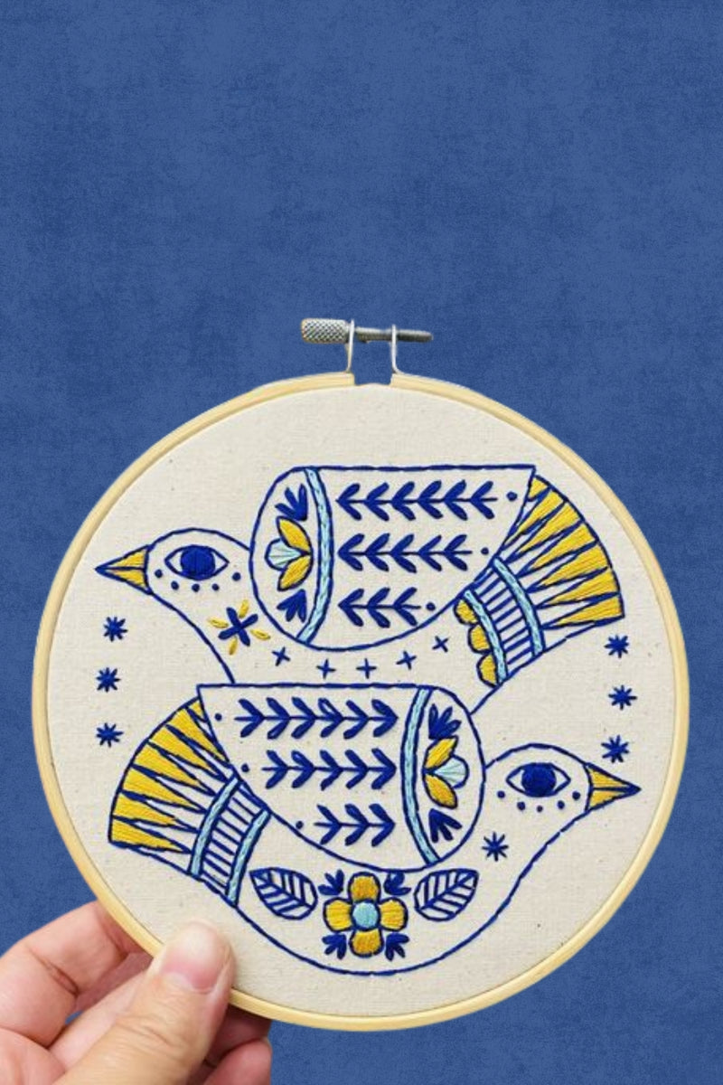 Embroidery Kit Turtle Doves
