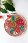 Rikrack Embroidery Kit Strawberries