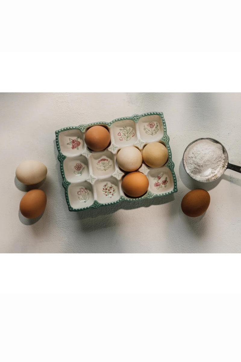 Camellia Egg Holder