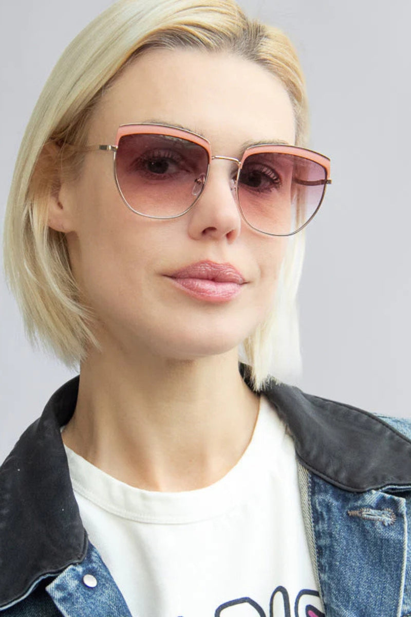 Classy Sassy - Pink