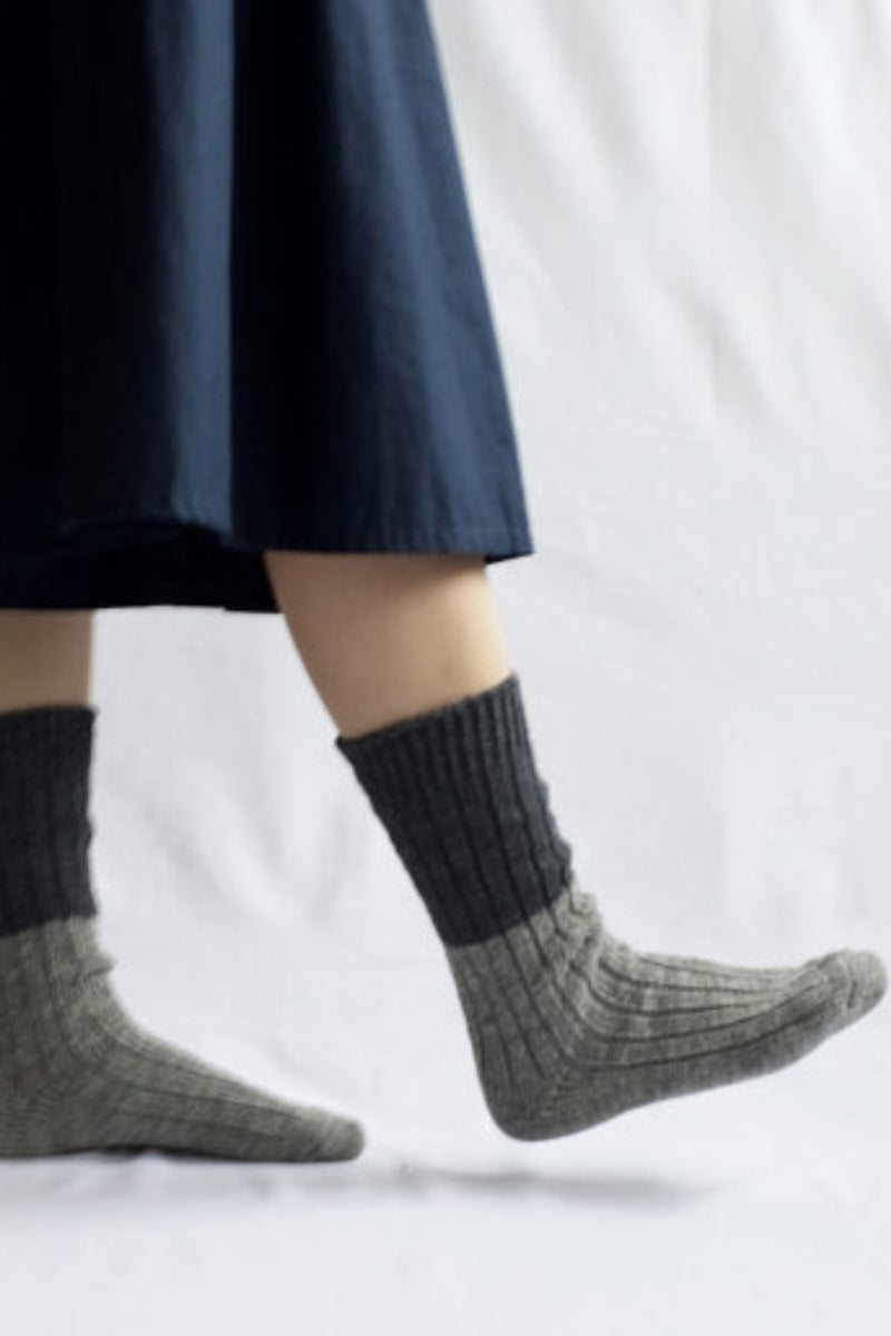 Wool Cotton Slab Socks - Charcoal