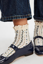 Free People Rosebud Waffle Knit Ankle Sock - Ivory