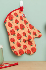 Berry Sweet Oven Mitt