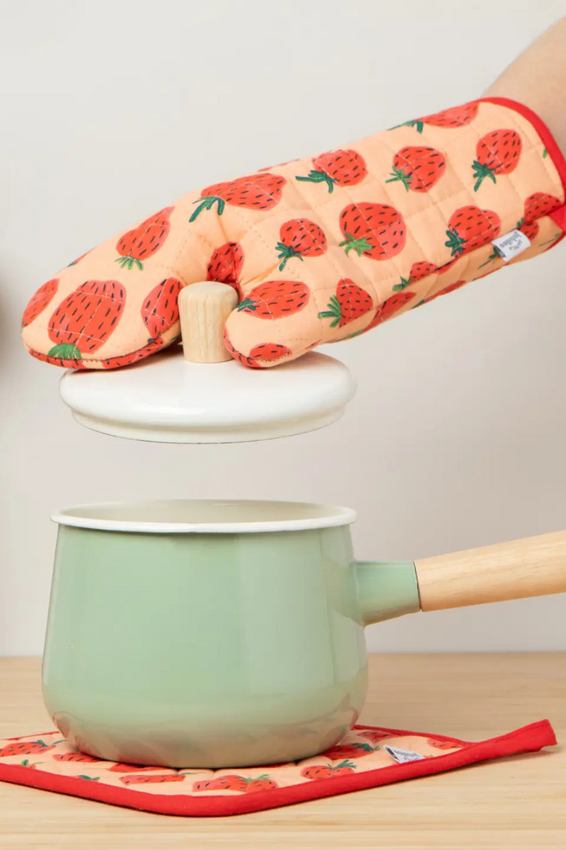 Berry Sweet Oven Mitt