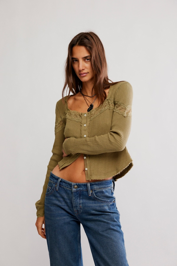 Tops – Queen of Hearts and Modern Love